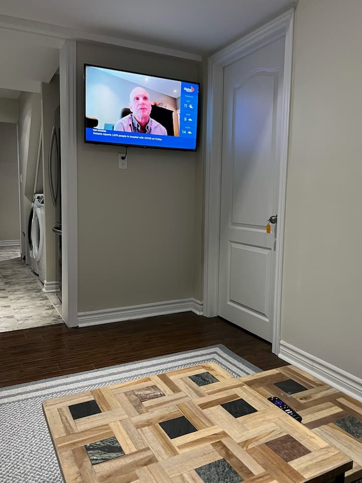 Elite Br Free Park/wi-fi Tv Shared Suite - Milton