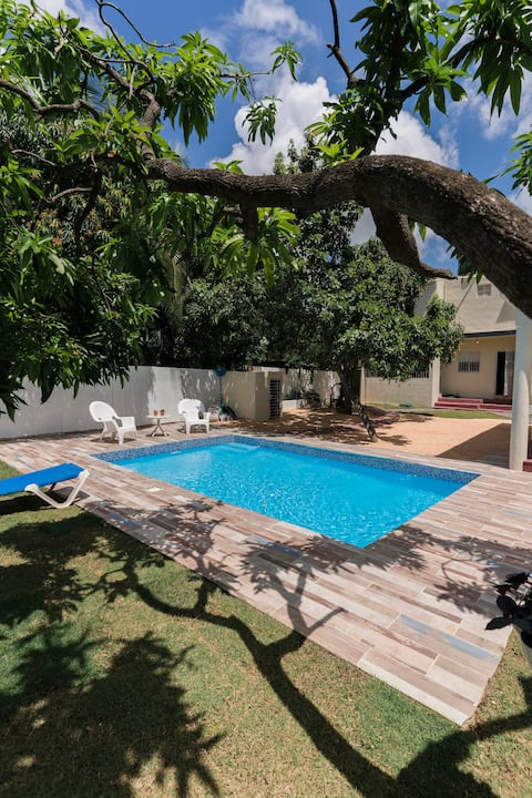 BEAUTIFUL APARTMENT | VINTAGE DECORATION & POOL