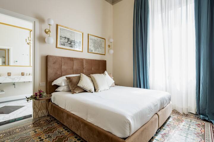 Best location in Florence Luxury Apartment! gallery image 3