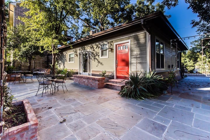 It’s Our Location! Easy to get around in Dallas