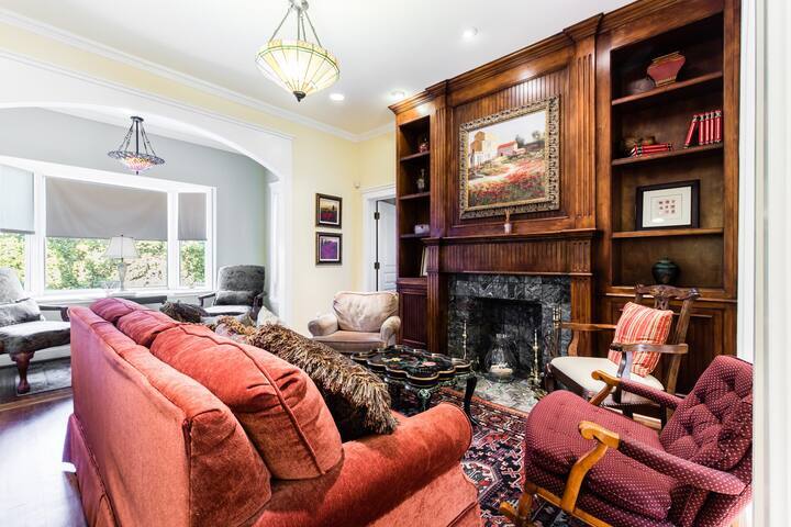 It’s Our Location! Easy to get around in Dallas gallery image 4