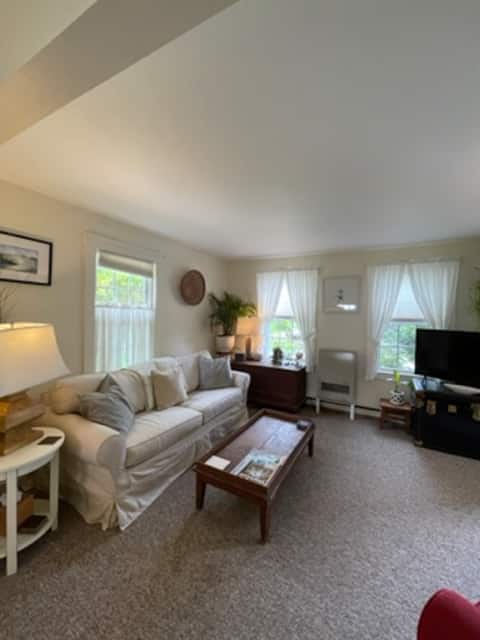 Top Airbnb: Cozy 2 Bdrm, 1 mile from Camden Harbor in Camden