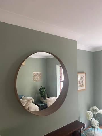 Newly refurbished 3 bedroom house that sleeps 6