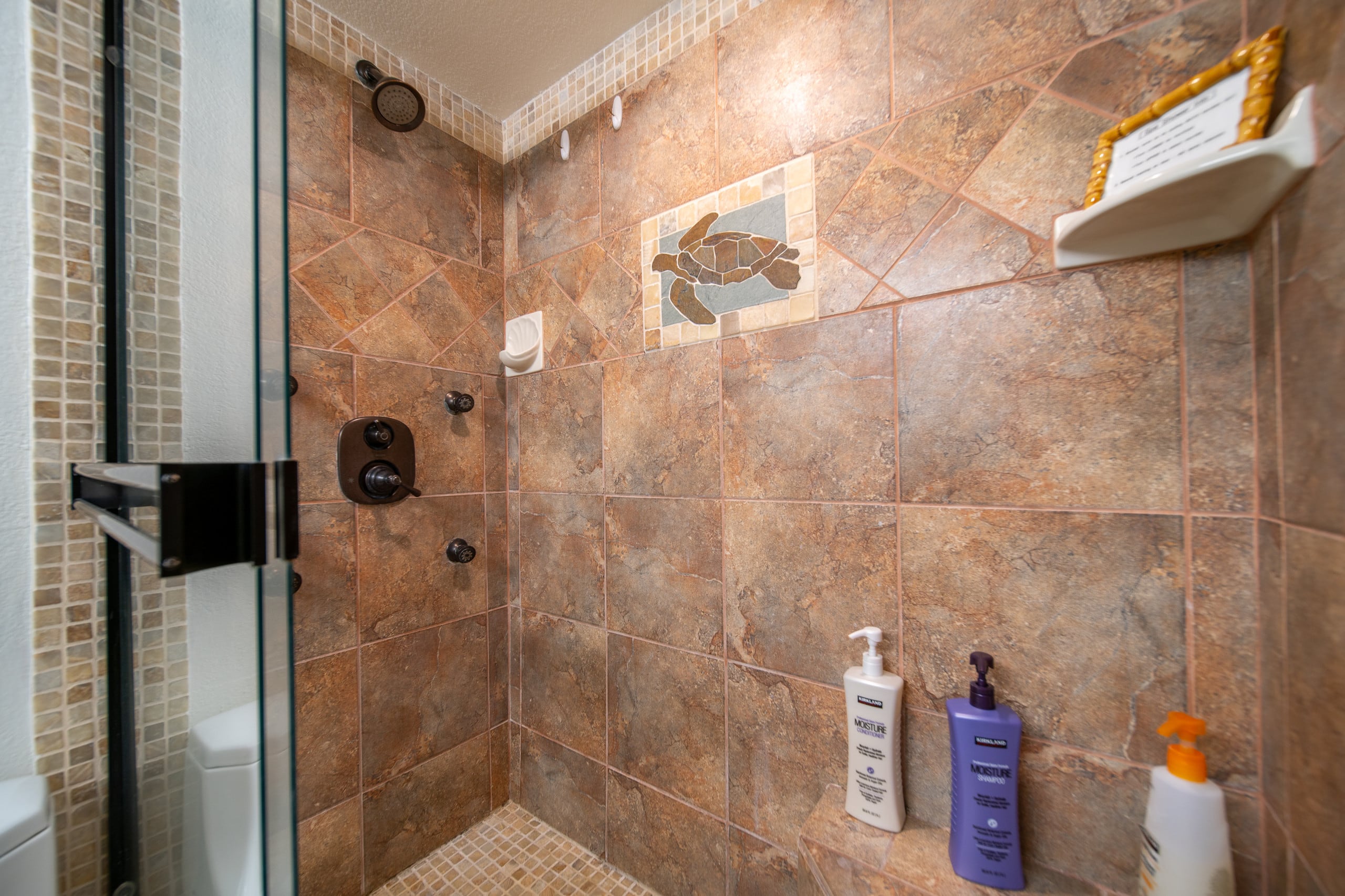 Condo in Kihei · ★4.97 · 1 bedroom · 2 beds · 2 shared baths - Image 23