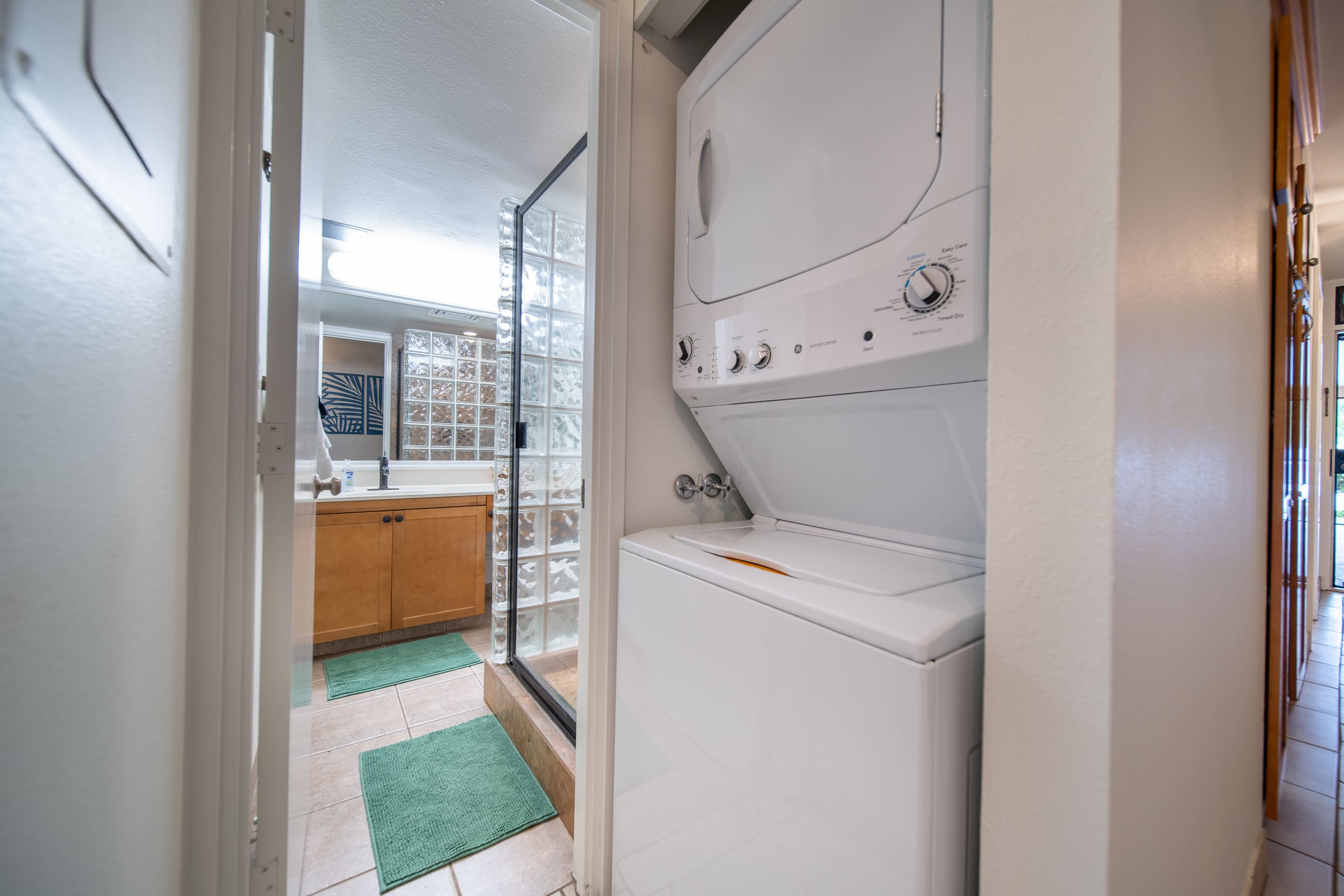 Condo in Kihei · ★4.97 · 1 bedroom · 2 beds · 2 shared baths - Image 14