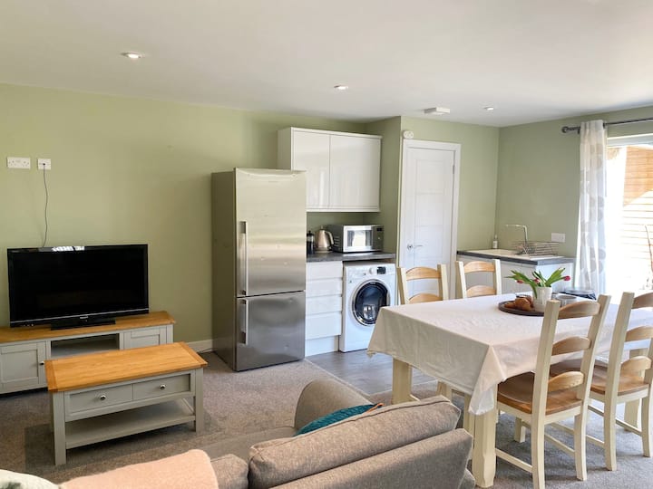 Spacious Annexe In Beautiful Wincanton - Bruton