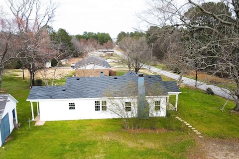 Cozy 1bdrm Home I85 - 45 mins from CLT Aprt