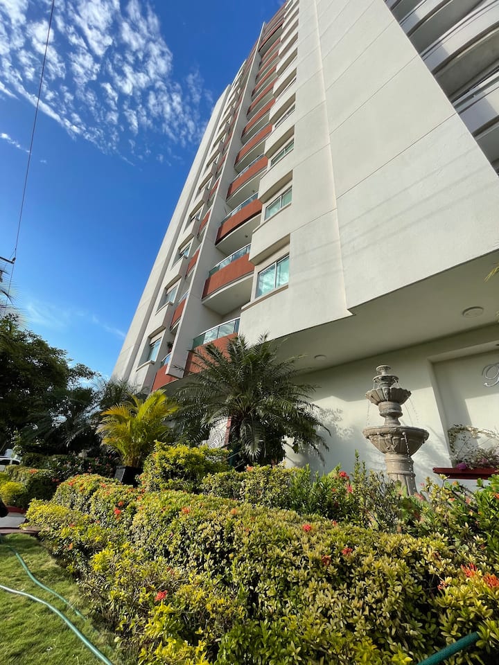 Lindo apartamento cerca centro comercial único Apartments for Rent in