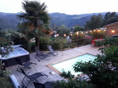 Les chalets du Boucillon  Albizia spa & pool 4*