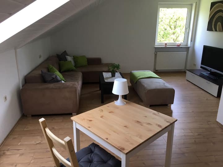 Ferienwohnung  Monteurzimmer In Igh/ To-harthausen - Weikersheim