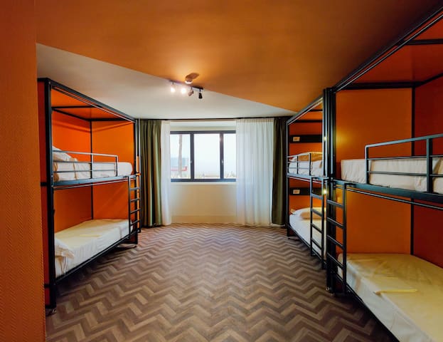 Yellowsquare Support managed Airbnb listing 2