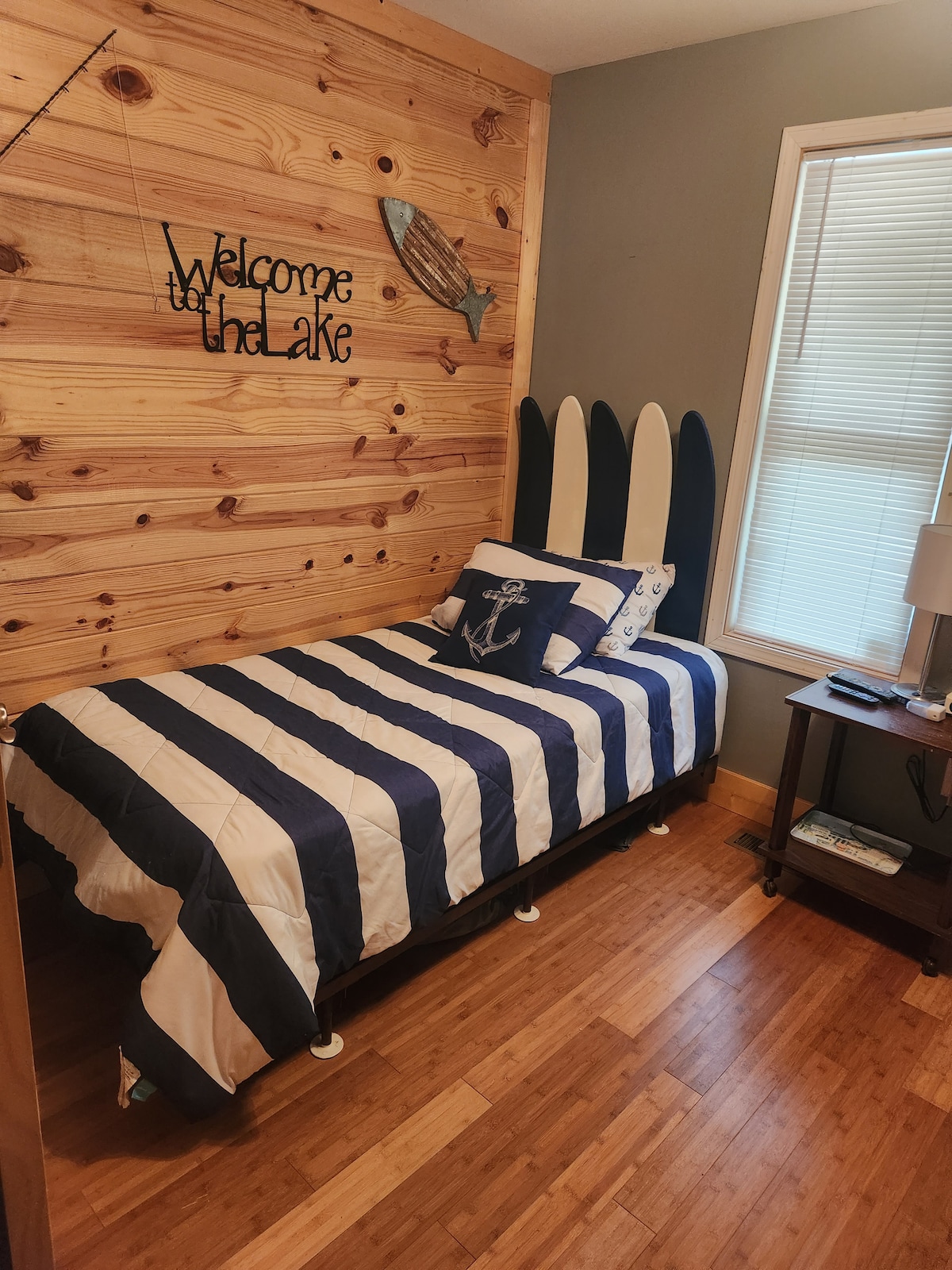 חדר ילדים חדר שינה מס '4 מיטה זוגית