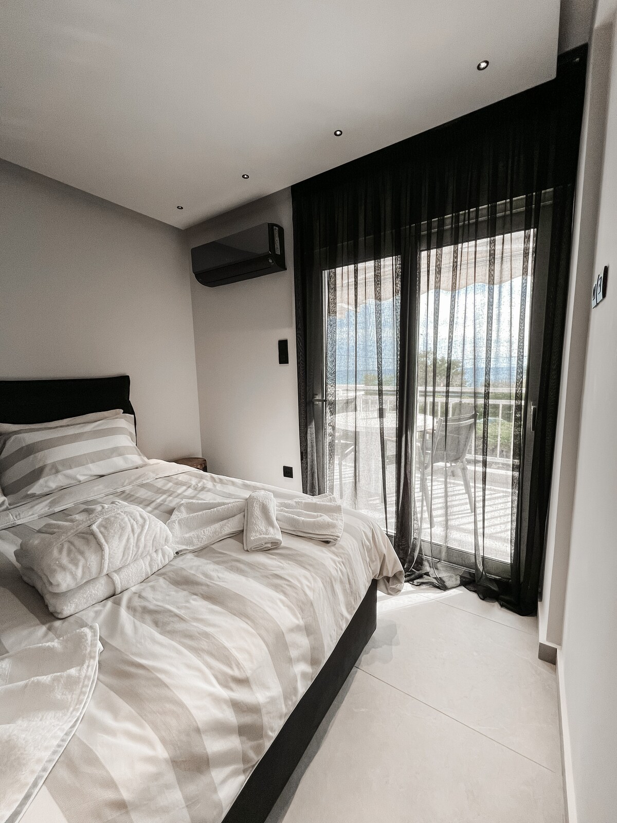 Aqua Vista Lagonisi Luxury 2BR by the Sea — Apartment — sea-view vacation rental at Lagonisi, Greece, Athens, Greece — property photo 6 | Aqua Vista Rentals