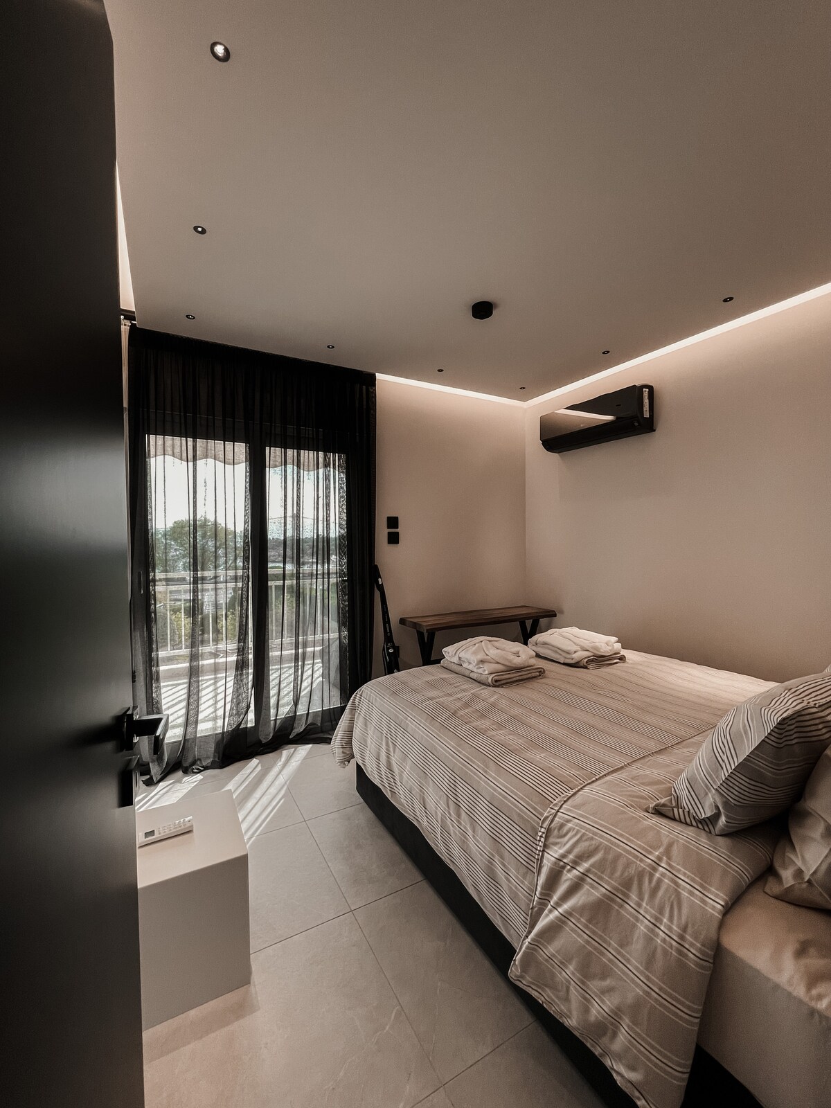 Aqua Vista Lagonisi Luxury 2BR by the Sea — Apartment — sea-view vacation rental at Lagonisi, Greece, Athens, Greece — property photo 7 | Aqua Vista Rentals