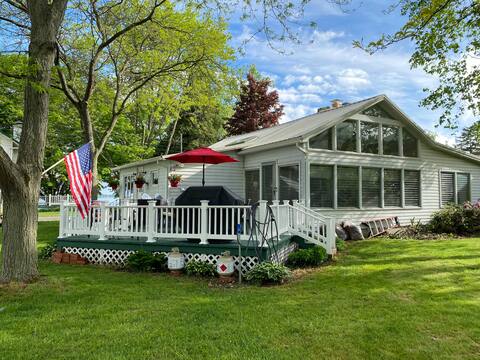 64 Wigwam Drive, North Sandy Pond cottage rental