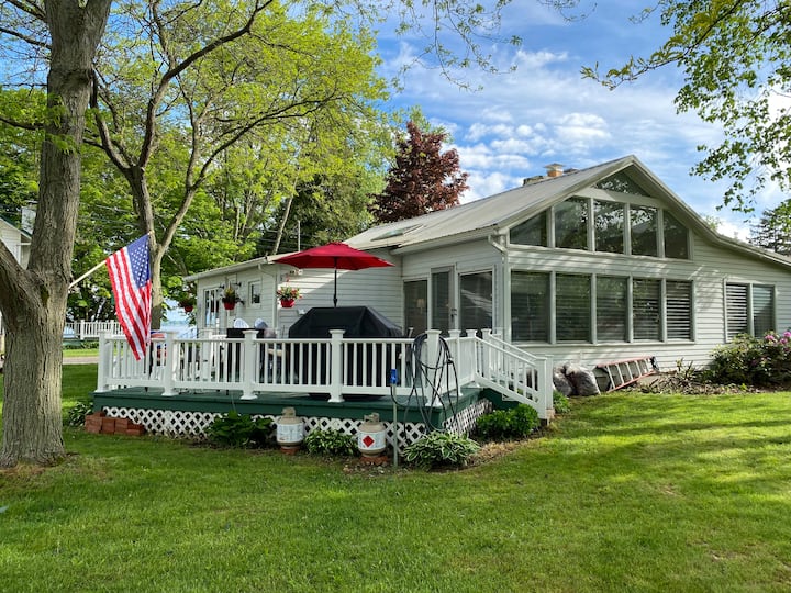 64 Wigwam Drive, North Sandy Pond cottage rental Cottages for Rent in Pulaski, New York