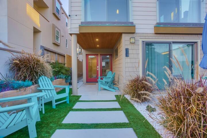 Modern Oceanview Penthouse gallery image 5