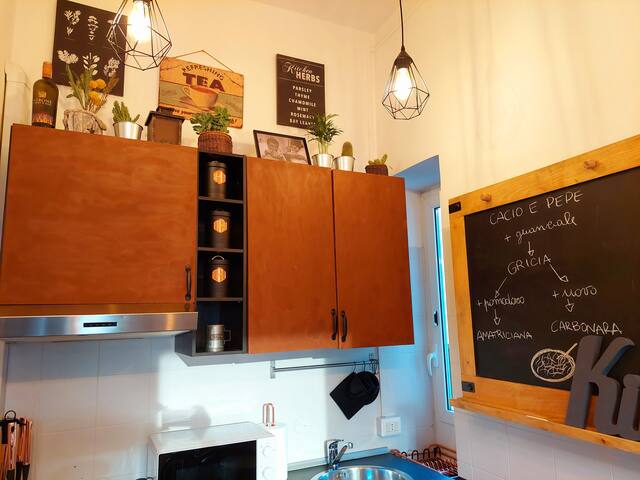 Trastevere In Bike – Con Bici, Wi-Fi e AC gallery image 5