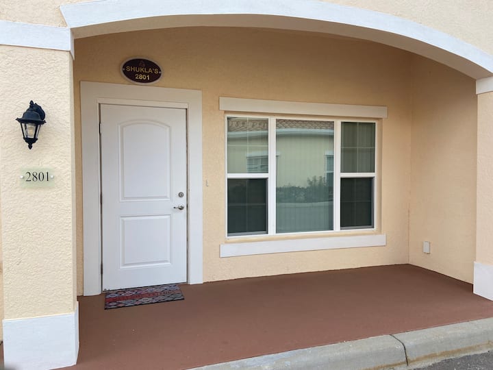 HoweyintheHills Holiday Rentals & Homes Florida, United States Airbnb