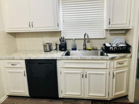 West Dearborn | Near DTW & Detroit