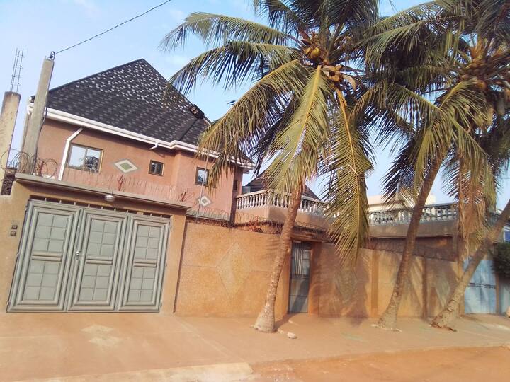 Charming entire home Hedzranawoé Sito Airport Vacation homes for Rent in Lomé, Région maritime