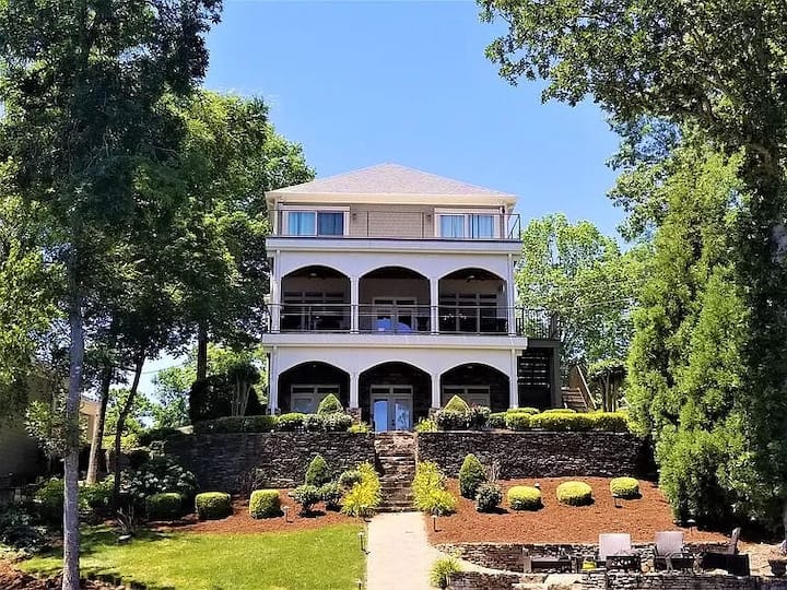 Badin Lake Vacation Rentals & Homes North Carolina, United States