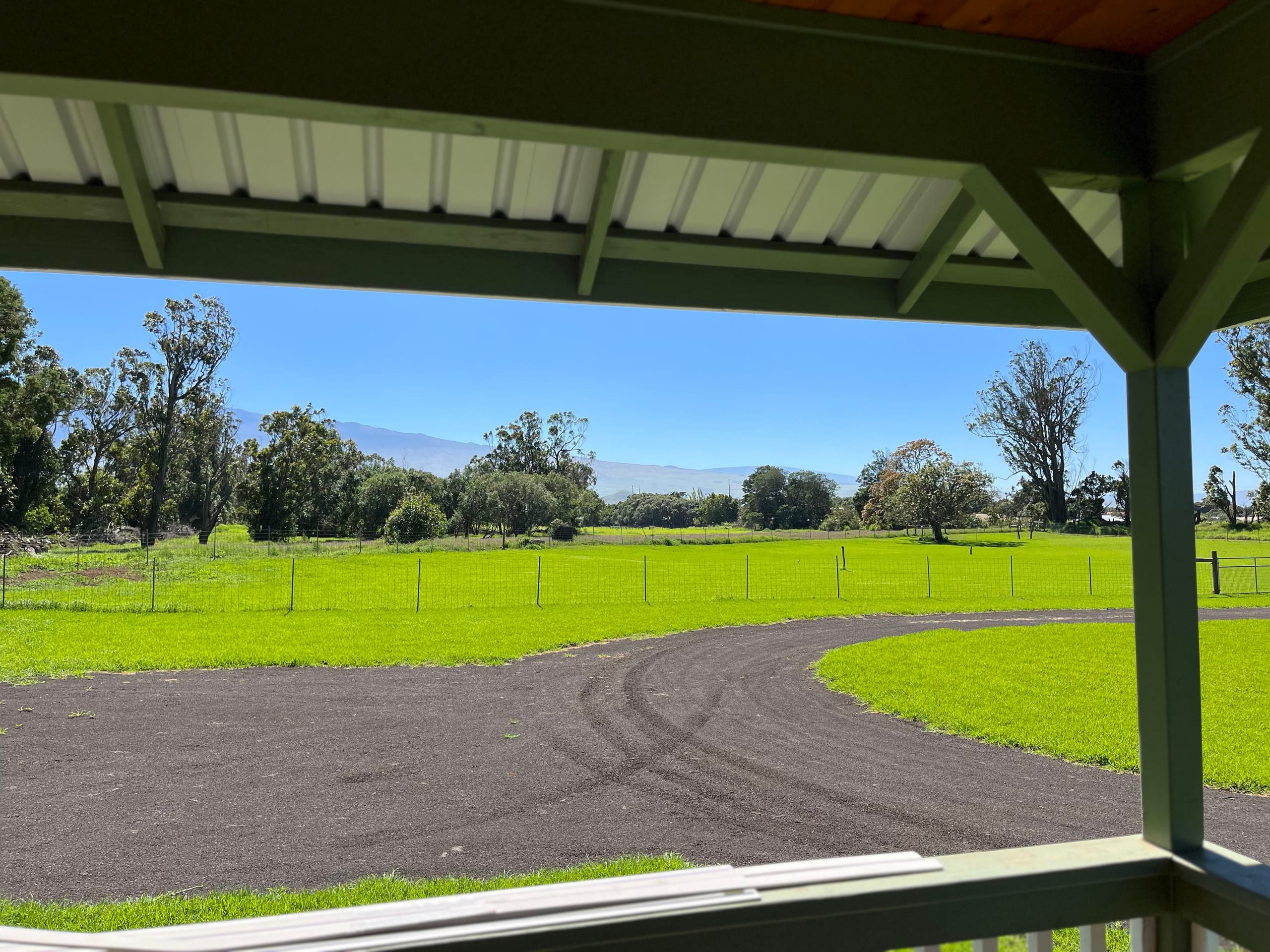 3 bedroom home on one acre in Waimea - Photo 15