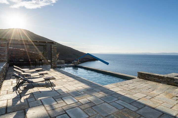 Luxurious Villa Thalassa, near the beach of Xyla gallery image 4