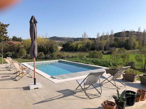 Villa in the heart of Visan panoramic view 8 pers