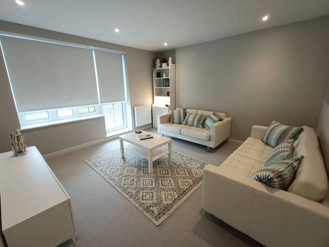 Lovely 3 bedroom flat Chelsea, SW3 gallery image 2