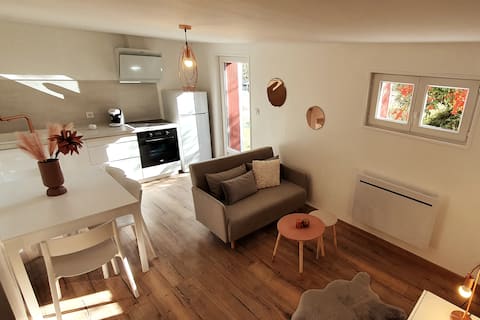 Cozy ❤️ apartment beyond city limits ❤️