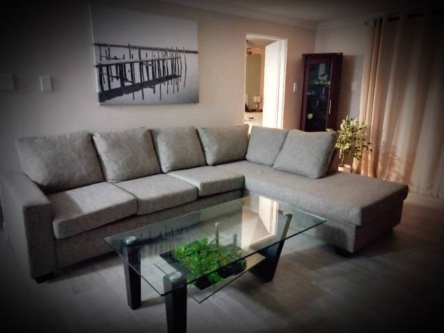 Bay-Side Apartment, Gordon’s Bay gallery image 4