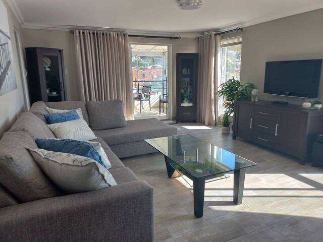 Bay-Side Apartment, Gordon’s Bay