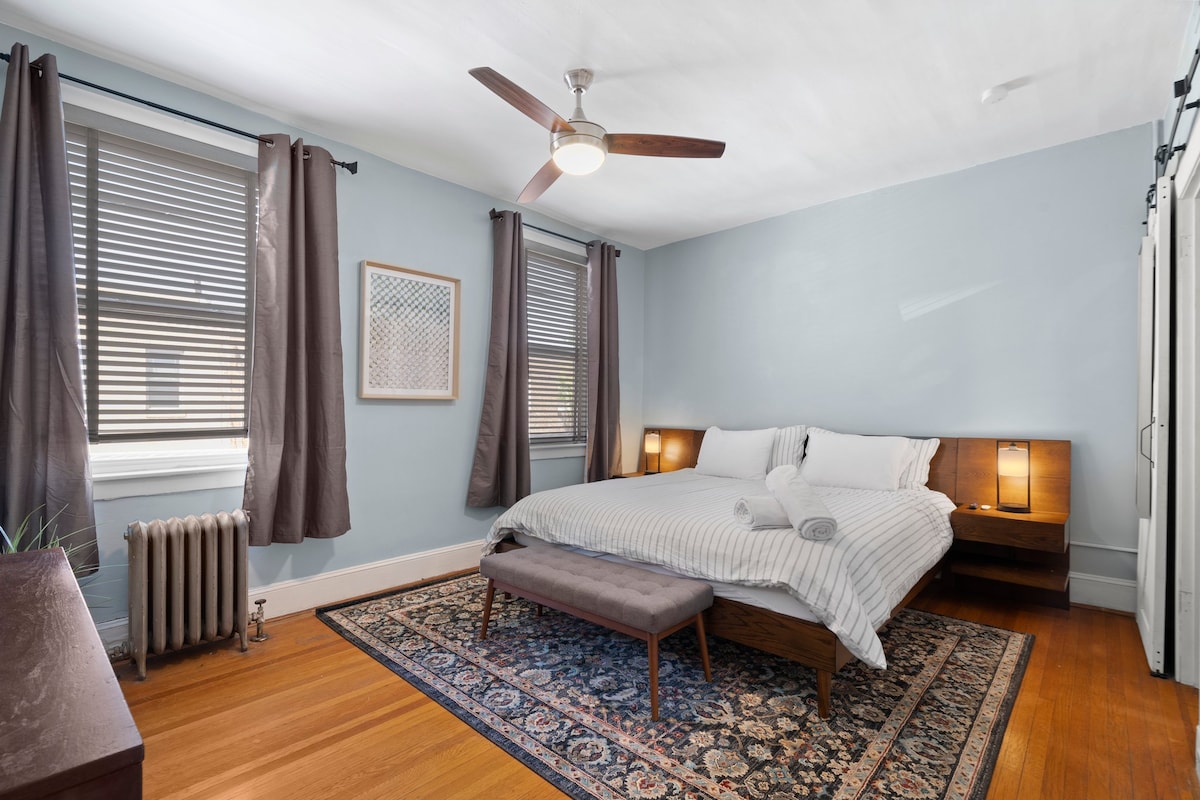 มาสเตอร์ชั้นบนที่กว้างขวาง