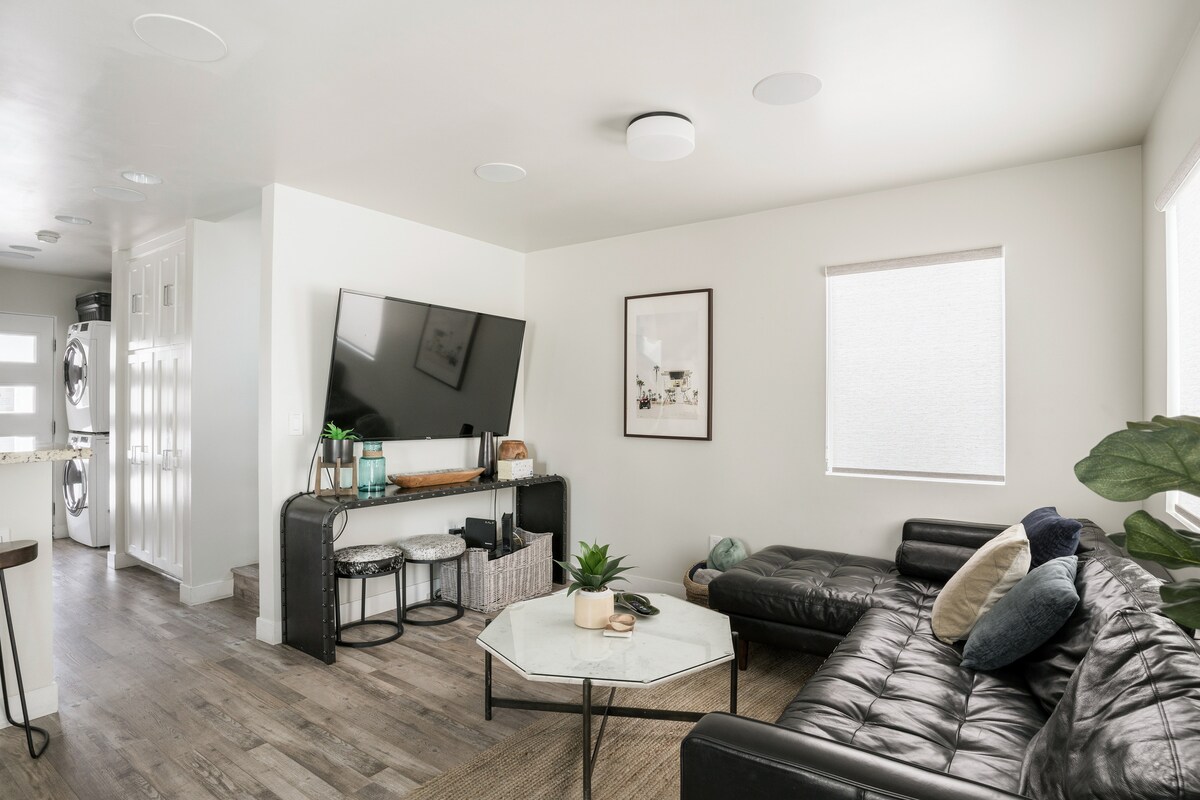 Top Airbnb: Bayside Retreat Steps to Sand- Great for Families! in Mission Bay Park