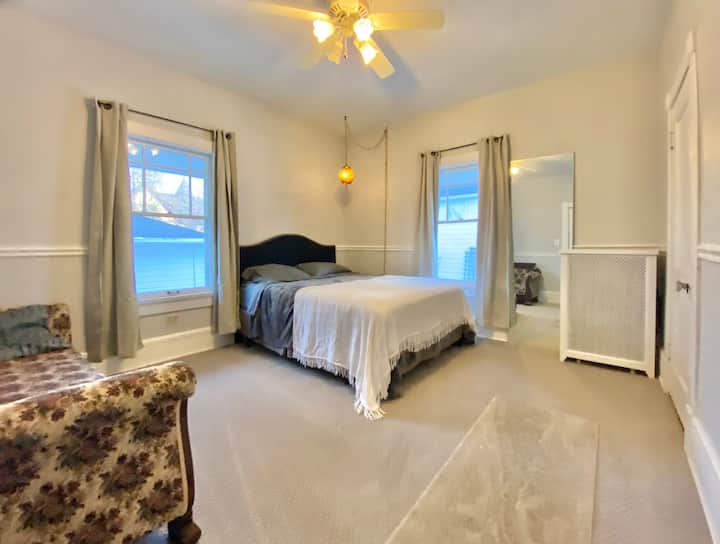 Lit King Size avec couette en duvet