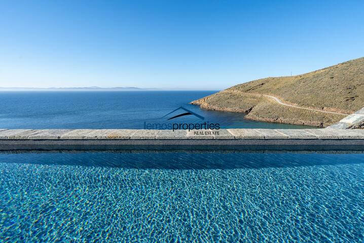 Villa Helios near Xyla beach, sea view and pool gallery image 3