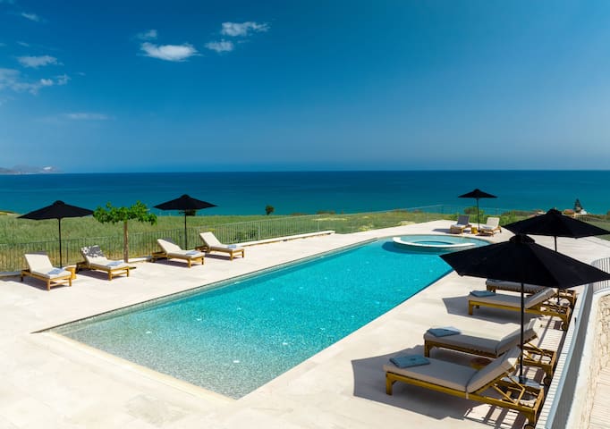 Solitude, Chromatic Sunsets and Superior Sea Views gallery image 2