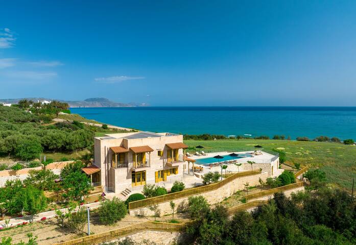 Solitude, Chromatic Sunsets and Superior Sea Views gallery image 4