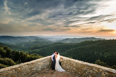 Umbria | Castle wedding on panoramic sundeck