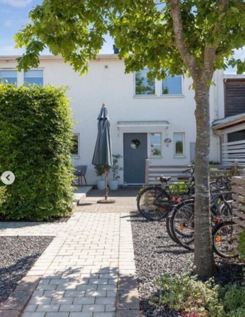 Large modern villa in Malmö close to swimming and city
