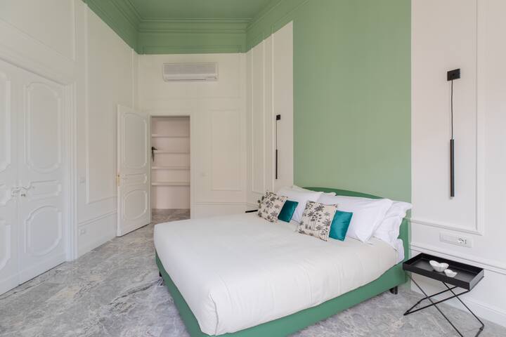 iFlat | Corso Deluxe Apartment gallery image 4