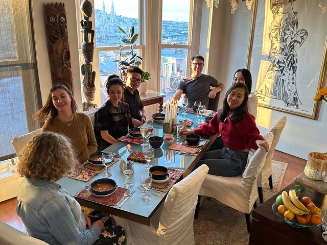 Spectacular Telegr. Hill Townhouse gallery image 4