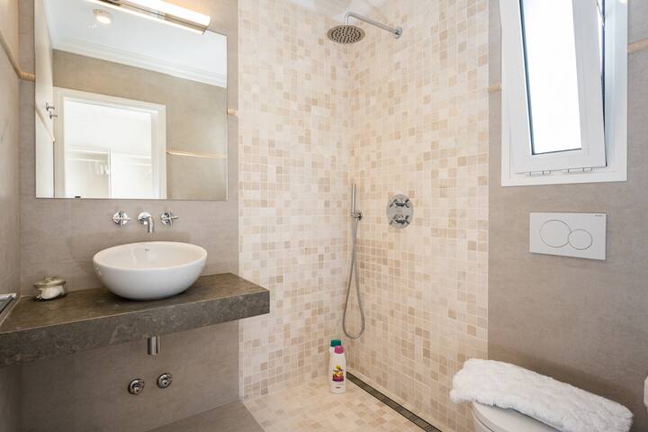 Casa recién reformada en Son Ganxo, 4 habitaciones gallery image 3