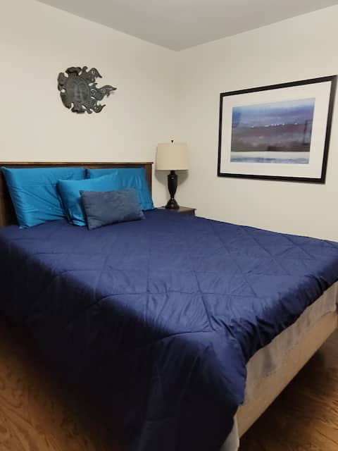 Studio apartment minutes to  Albany,NY or Vermont
