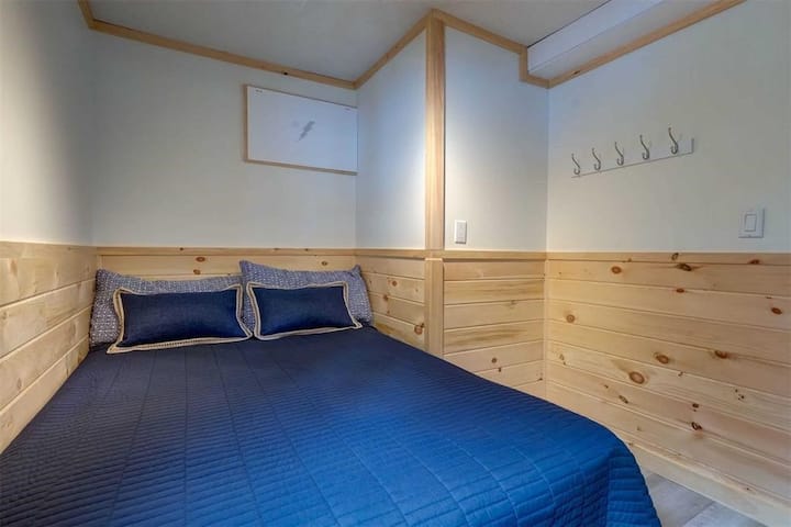 Ორადგილიანი საწოლი - საძინებელი #3