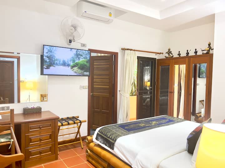 Bedroom 3 with ensuite shower and toilet