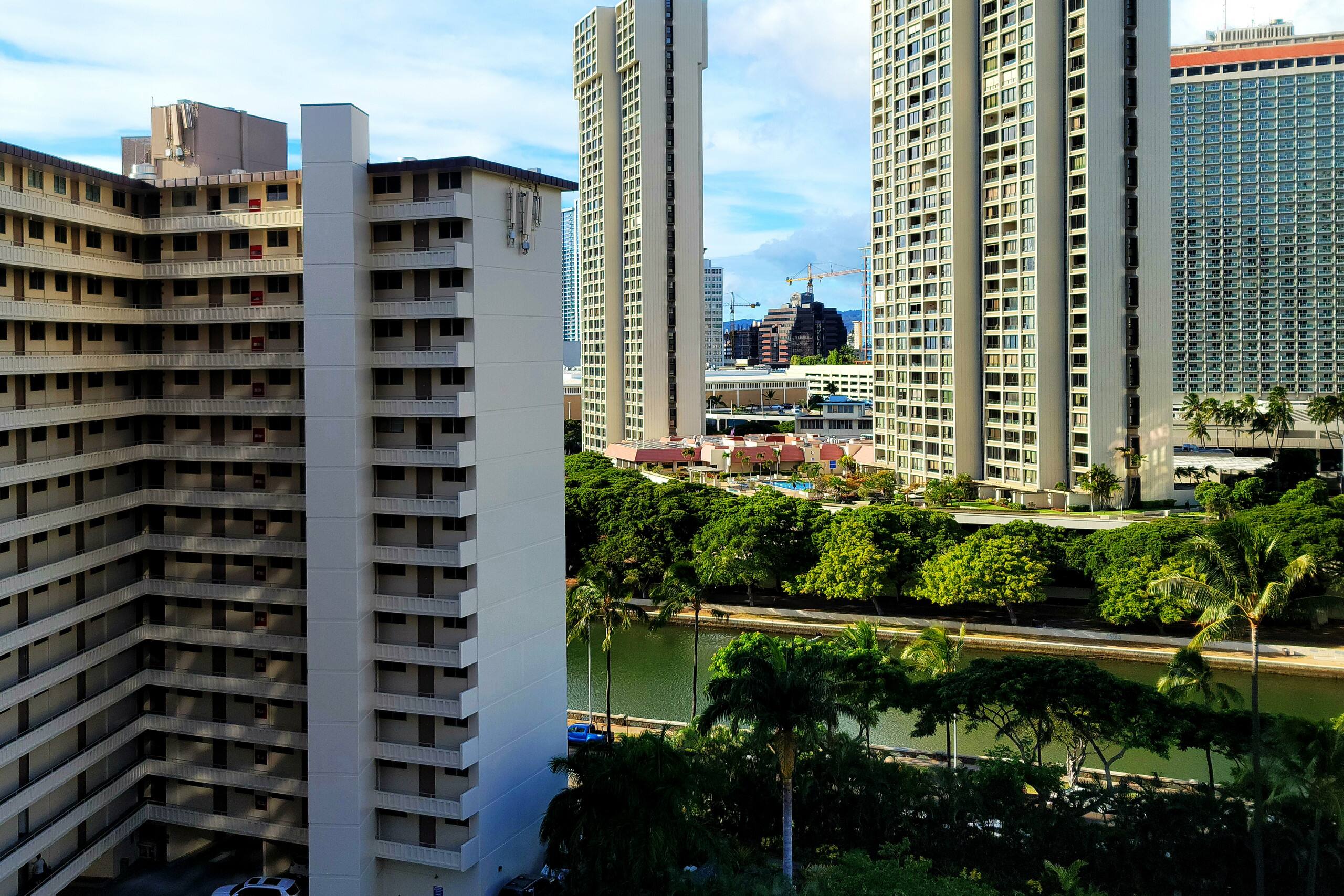 Condo in Honolulu · ★4.67 · Studio · 2 beds · 1 bath - Image 16