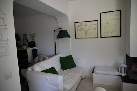 Airbnb con migliori performance: Mediterranean Beach Villa, Circeo, GardenWifiPark' a San Felice Circeo
