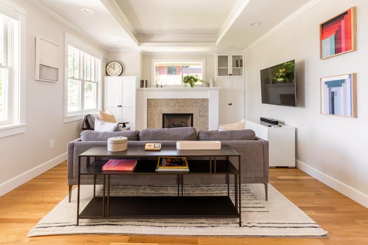 Modern 2 Bedroom Unit In A 1915 Craftsman Home - 柯克蘭